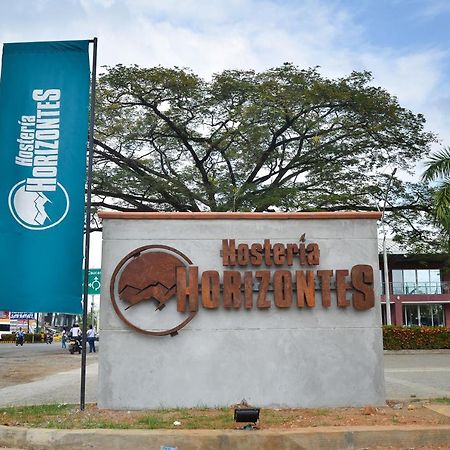 Hosteria Horizontes Caucasia Exterior photo